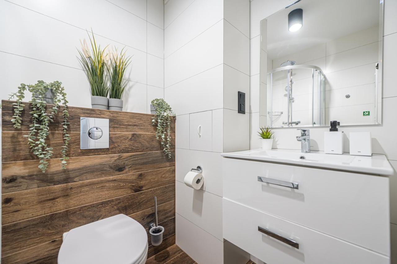 Apartment 24H With Free Garage And Ac Jagielly 5 Wrocław Zewnętrze zdjęcie